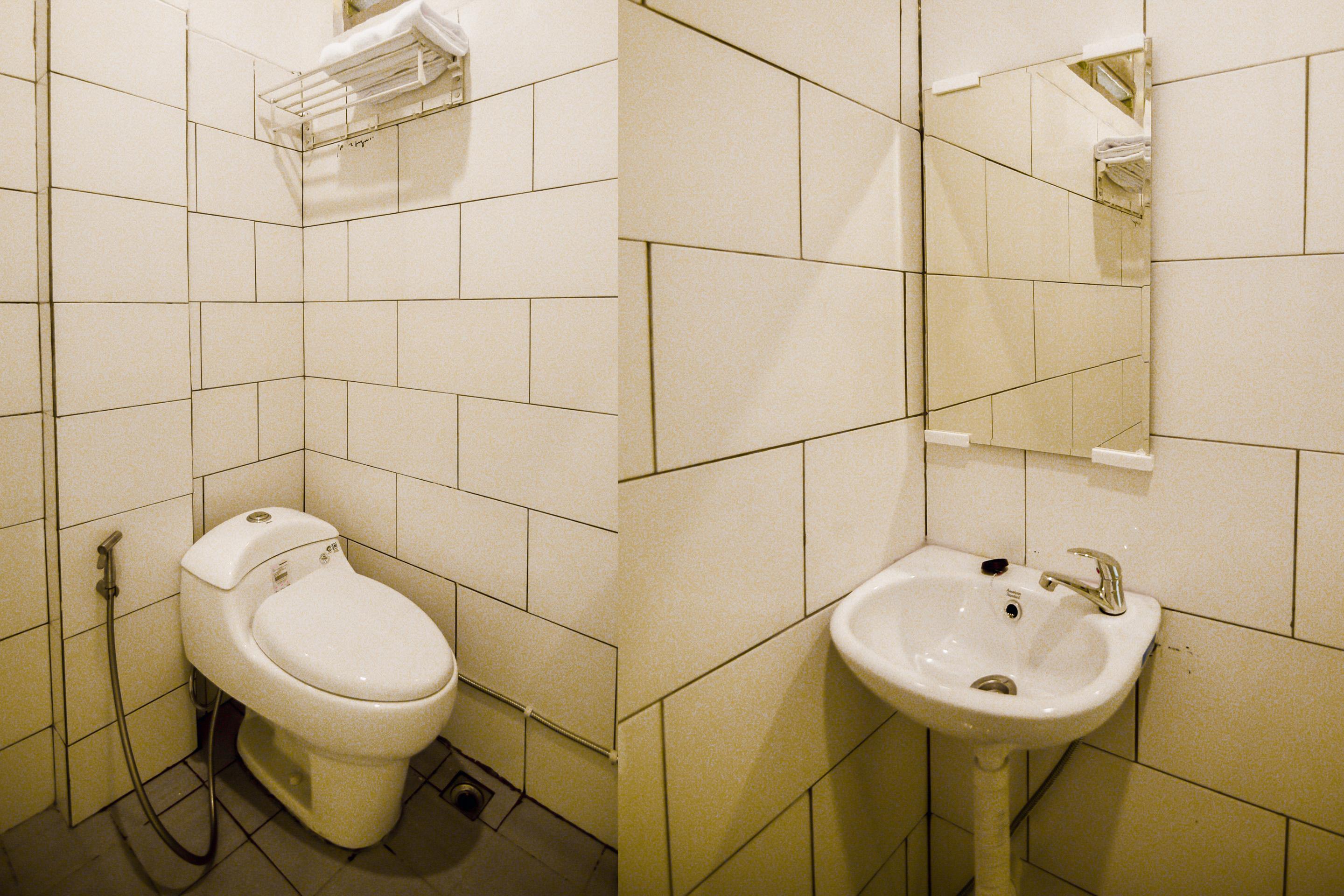 Oyo 183 The Pipe House Hotel Palembang Luaran gambar