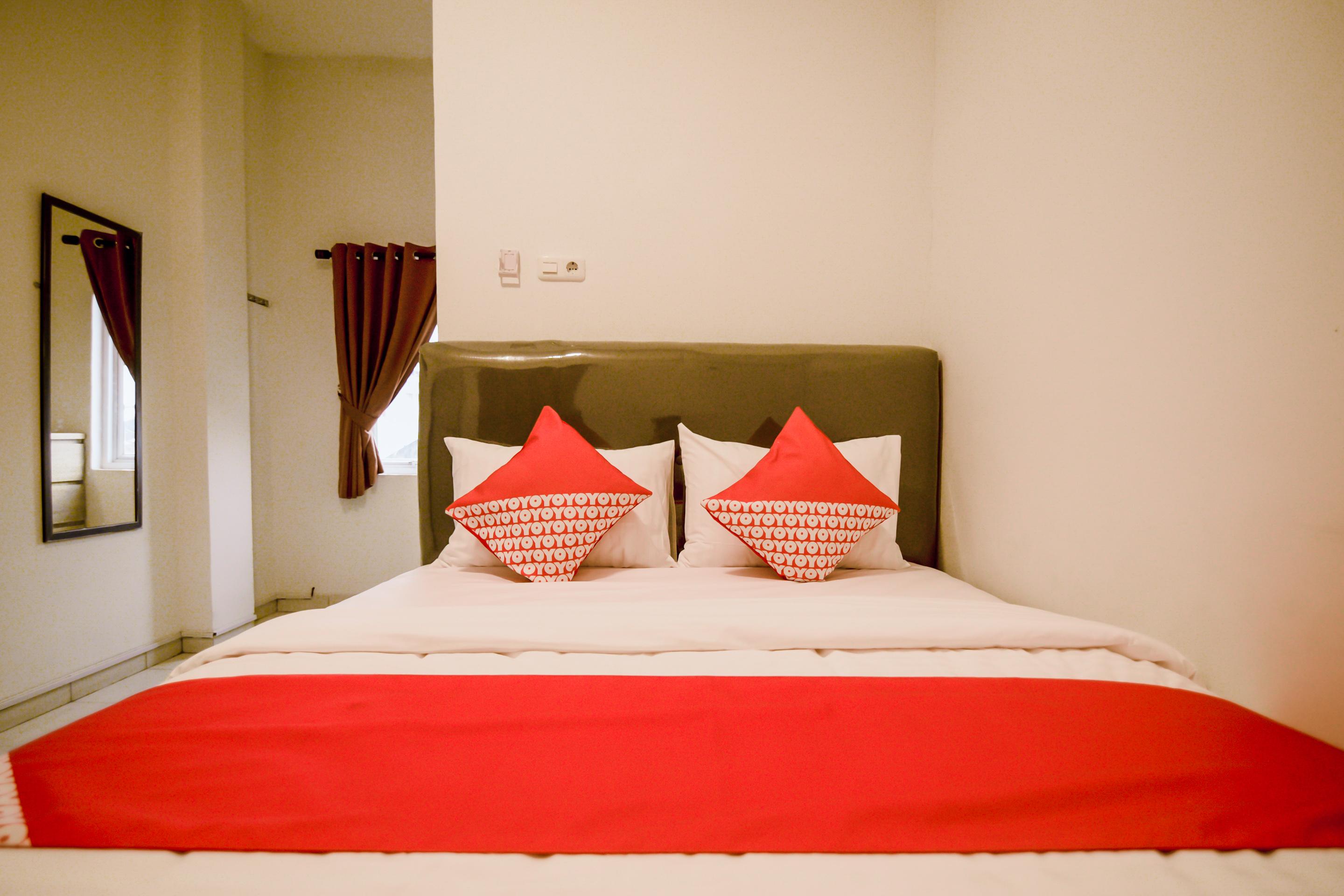 Oyo 183 The Pipe House Hotel Palembang Luaran gambar